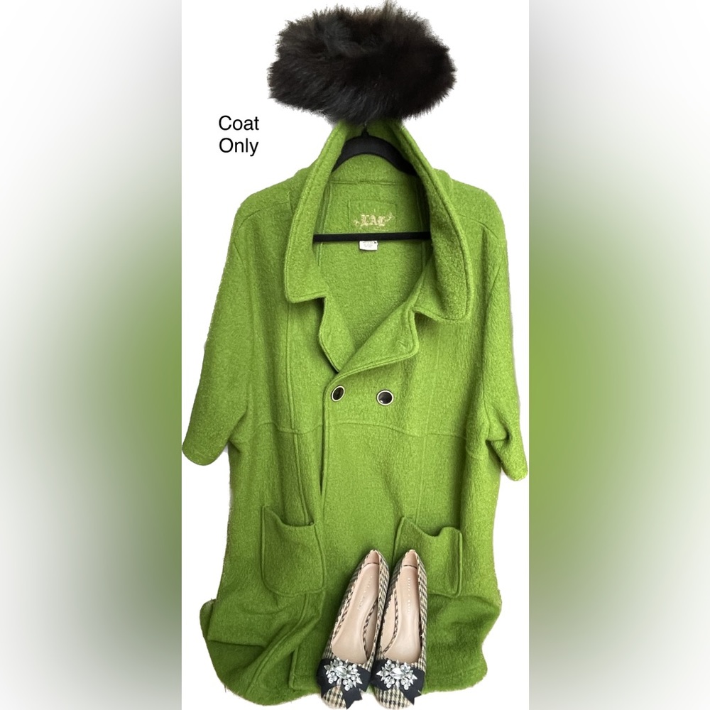 LAL Live A Little Vintage Green Wool 2 Button Up Kimono Sleeve Style Large Coat